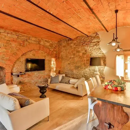 فيلة Fracassini Pergine Valdarno